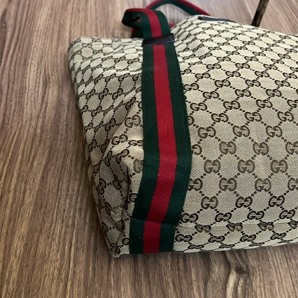 A307- ๐ฏ% authentic Gucci tote bag - Picture 12 of 16